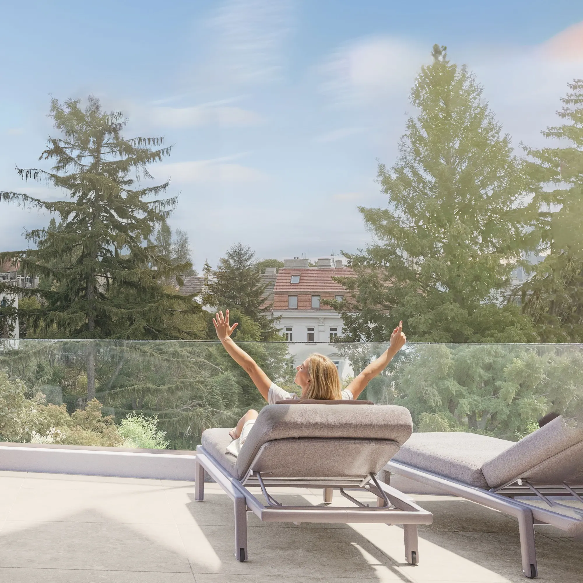 Terrasse einer Wohnung mit Blick ins Grüne